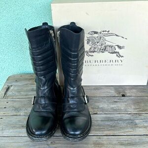 RARE 🔹 Authentic Burberry Egerton Flat Goodyear Buckle Mid Shaft Boots in EUC